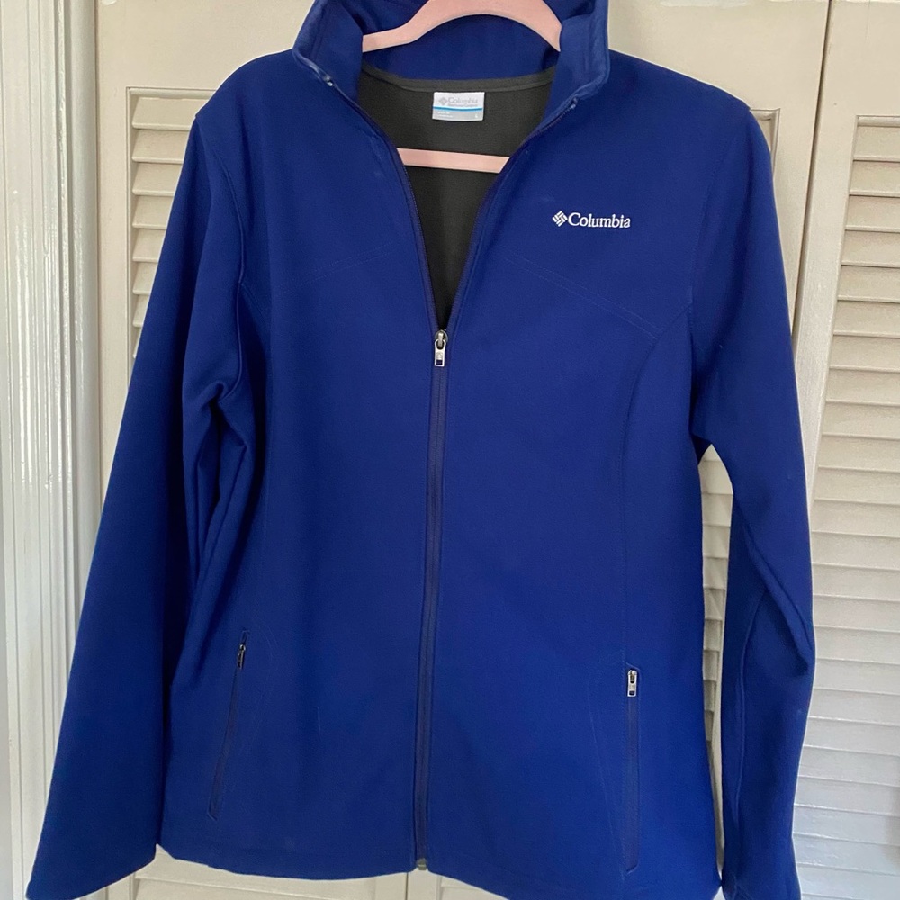 Columbia jacket. Looks like new!
